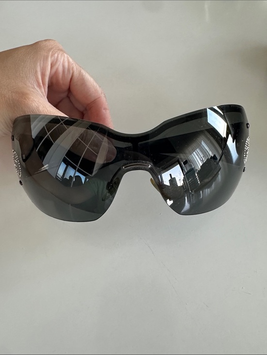 Gucci Accessories - Vintage GUCCI Black Sunglasses